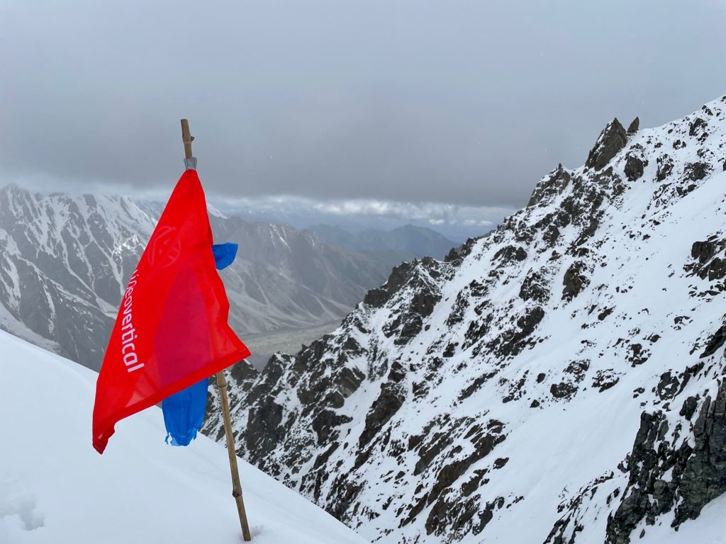 Enrique Osiel y el Club Alpino Ama Dablam desisten en su ascenso al Nanga Parbat ante las constantes nevadas